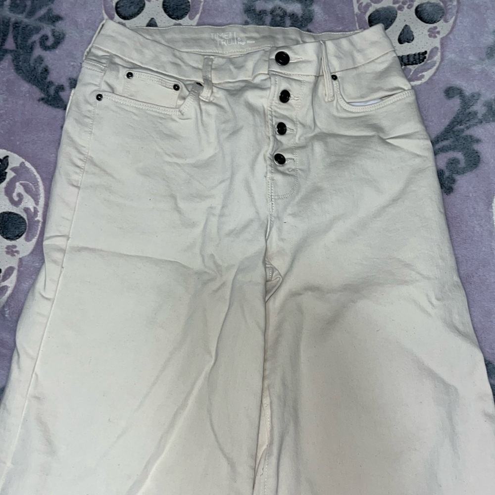 White Jean Time&Tru Size 6 High rise